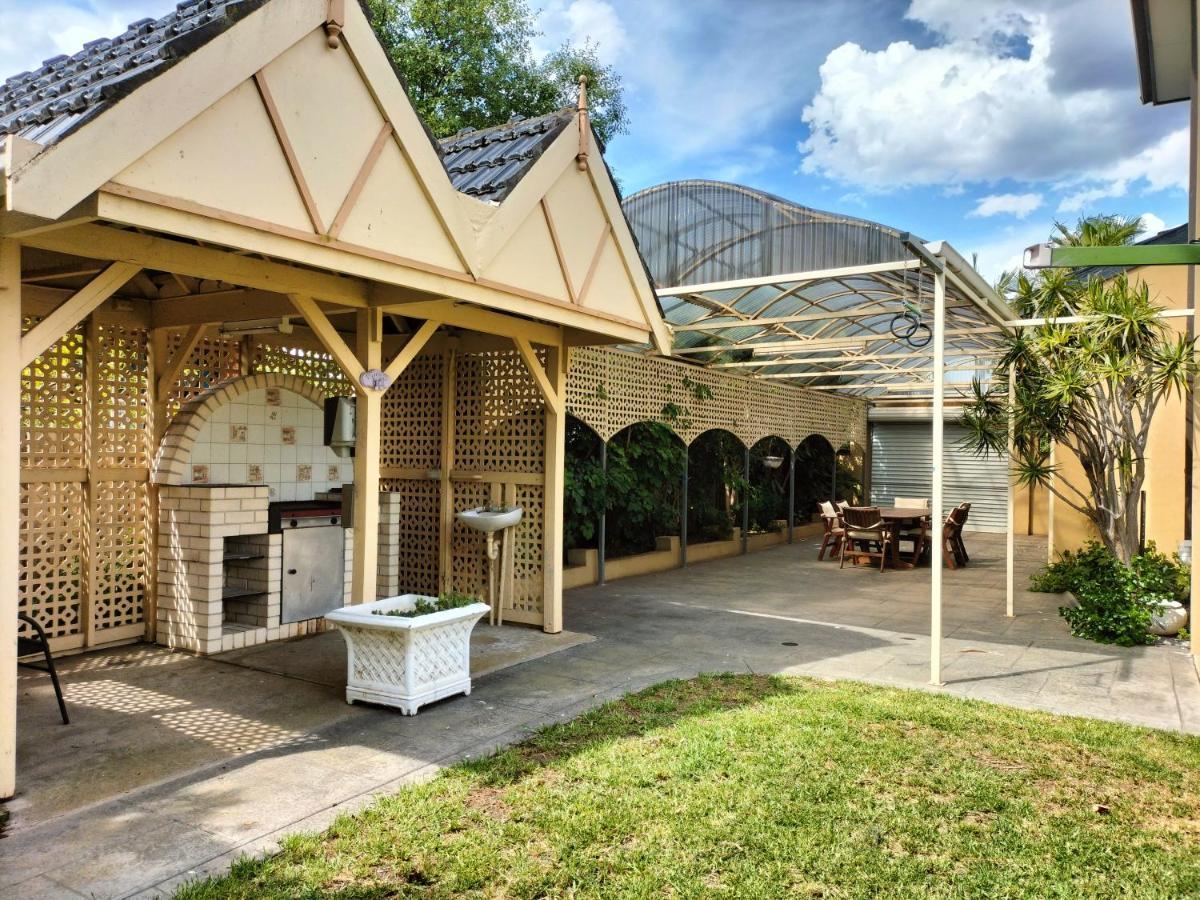 12 Mins To Mel Airport-Good Wood House Διαμέρισμα St Albans Εξωτερικό φωτογραφία