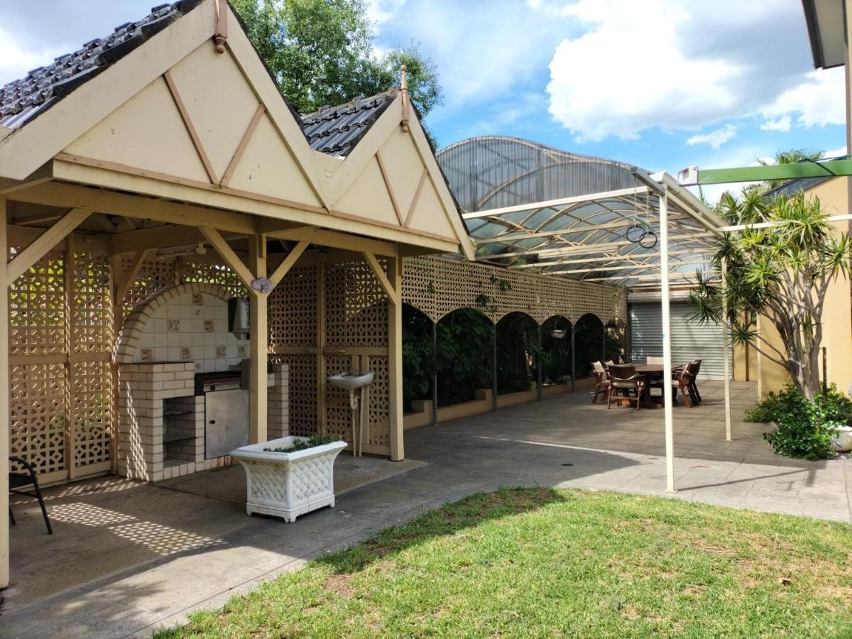 12 Mins To Mel Airport-Good Wood House Διαμέρισμα St Albans Εξωτερικό φωτογραφία